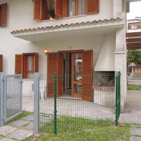 With Garden Close To - Beahost Appartement Bibione